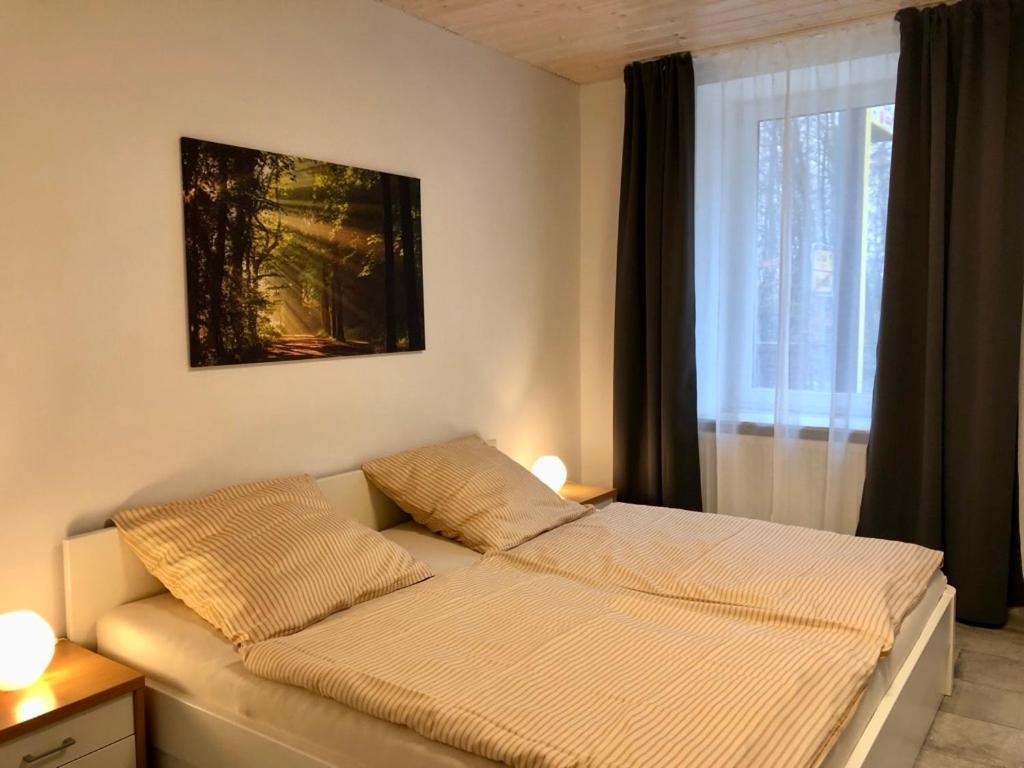 Erdgeschoss-Appartement Mit Seeblick Ahrensbok Экстерьер фото